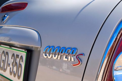 mini_coopers_roadster_photo2