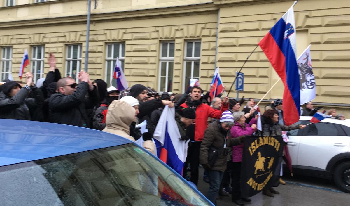protesti