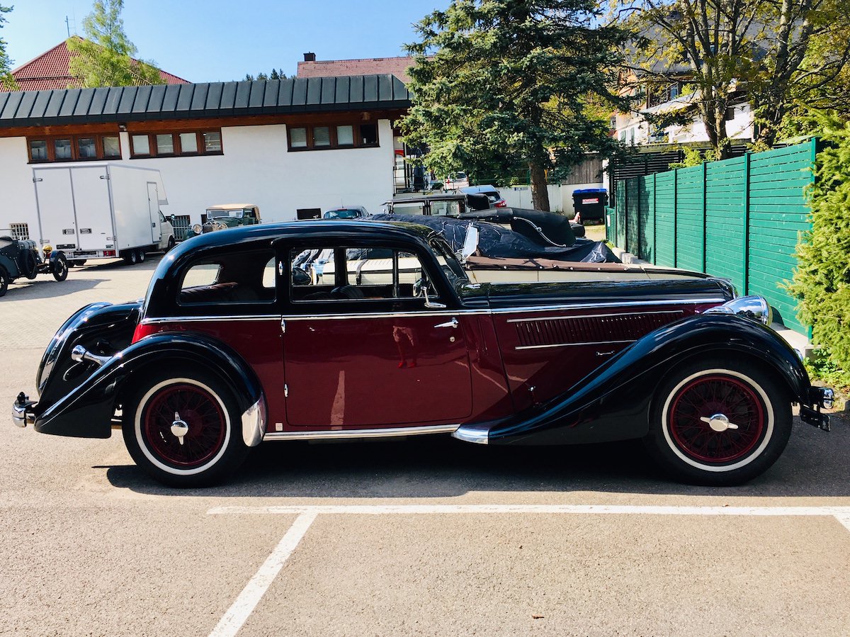 Srecanje oldtimerjev starodobnikov v kraju Titisee Rolls Royce Bentley Delahaye 2