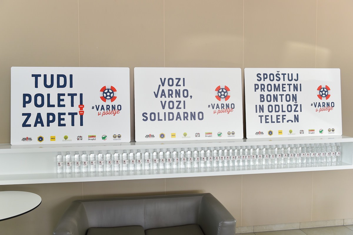 Podpiram akcijo VarnoVPoletje zdruzeni za vecjo varnost v prometu Podpiram akcijo VarnoVPoletje zdruzeni za vecjo varnost v prometu