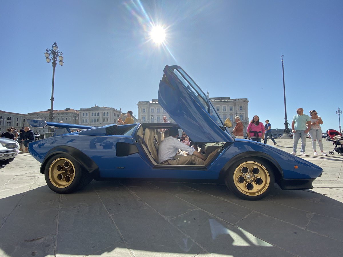 Lamborghini Aventador Huracan Urus Miura Diablo Gallardo Countach v Trstu21