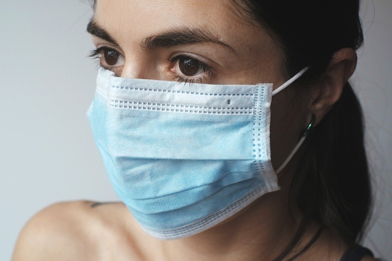 Obljubljenih tri milijone mask je bila prevara Pocivalsek je bil nategnjen Tonin lagal Obljubljenih tri milijone mask je bila prevara Pocivalsek je bil nategnjen Tonin lagal