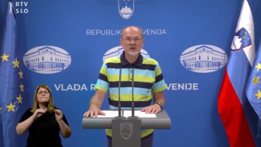 Jelko Kacin spet grozi Hrvaska se bo hitro znasla na rdecih listah kaj pa novo solsko leto
