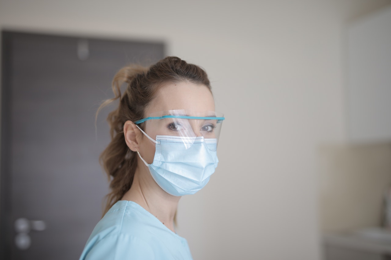 Maske da Maske ne Ne bodi sebicna rit in dej masko na ksiht Maske da Maske ne Ne bodi sebicna rit in dej masko na ksiht